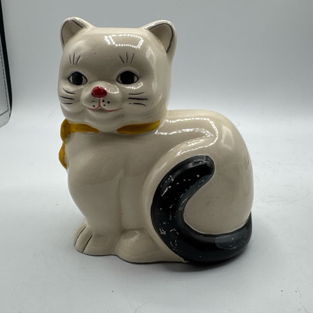 Vintage Coin White And Black Kitty Cat- Yellow Bow-Missing Plug